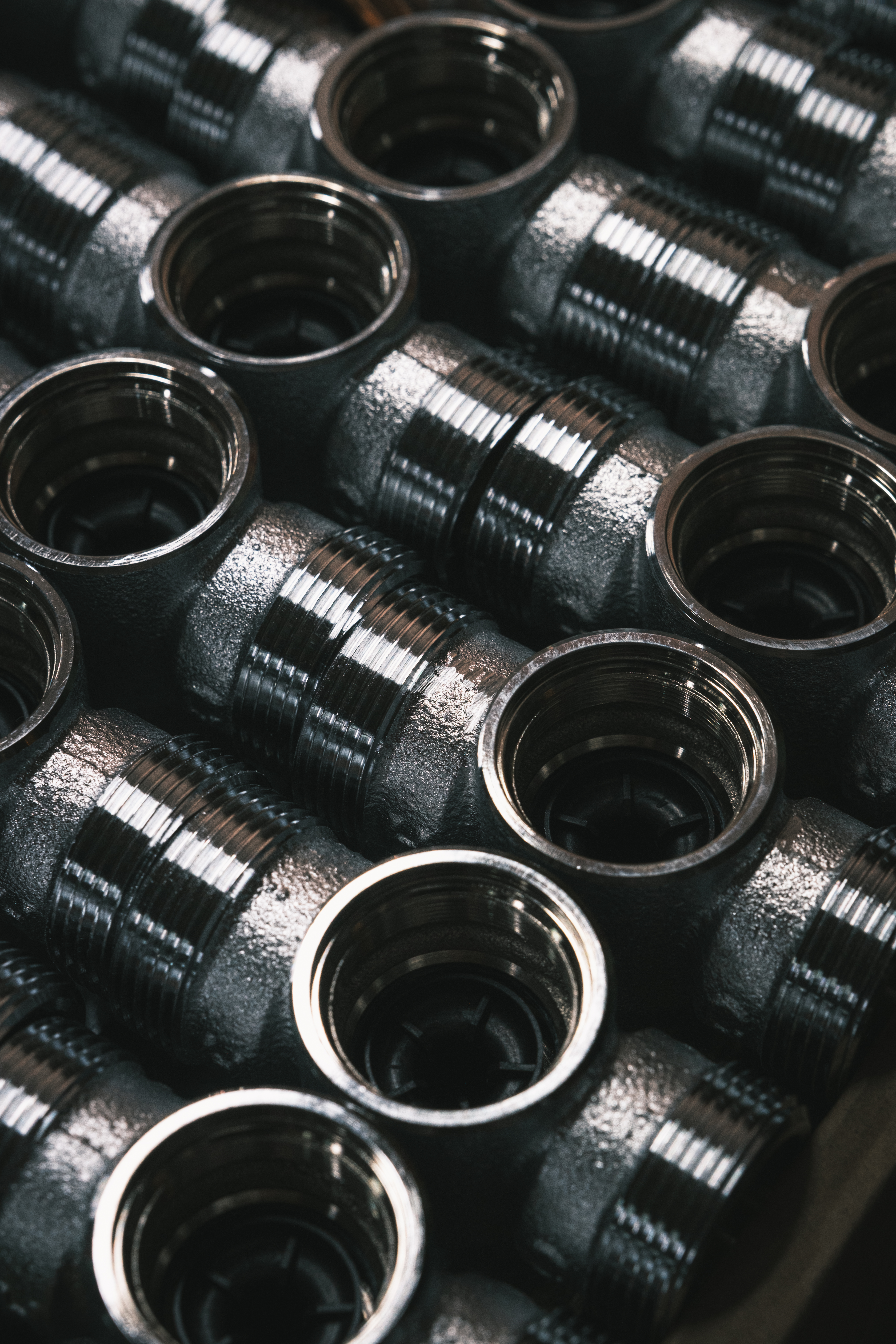 CNC machined stainless steel ball valve bodies with threaded ends — LINS Valve manufacturing